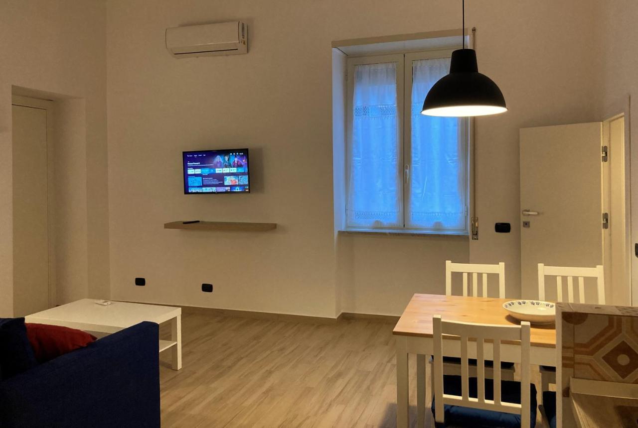 La Casa Blu Nel Cuore Storico Di Napoli Exterior foto