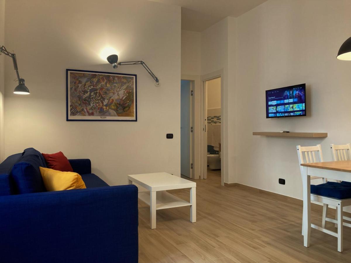La Casa Blu Nel Cuore Storico Di Napoli Exterior foto